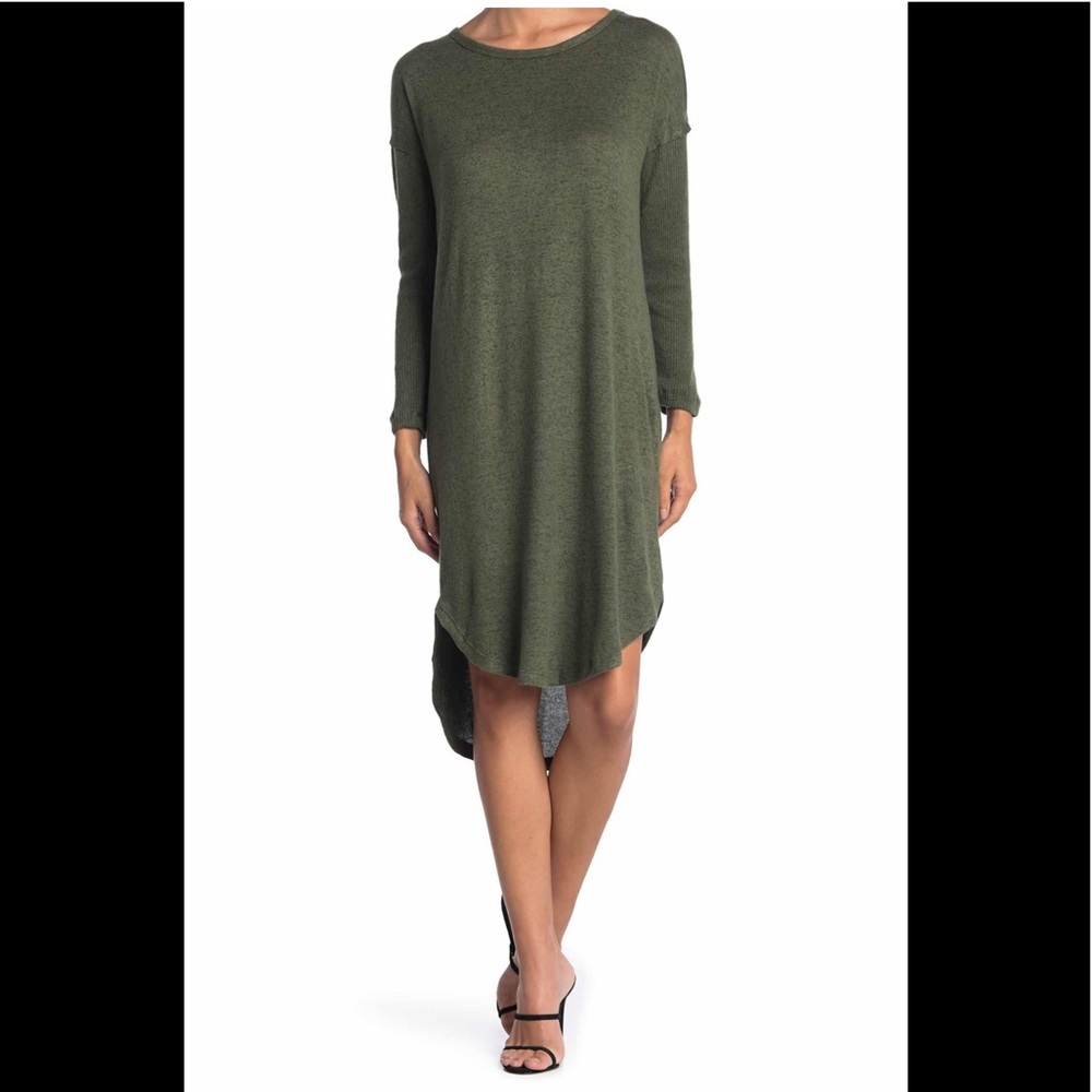 NWT! Bobeau Scoop Neck Curve Hem Midi Dress